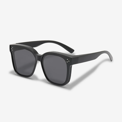 Fits over glasses